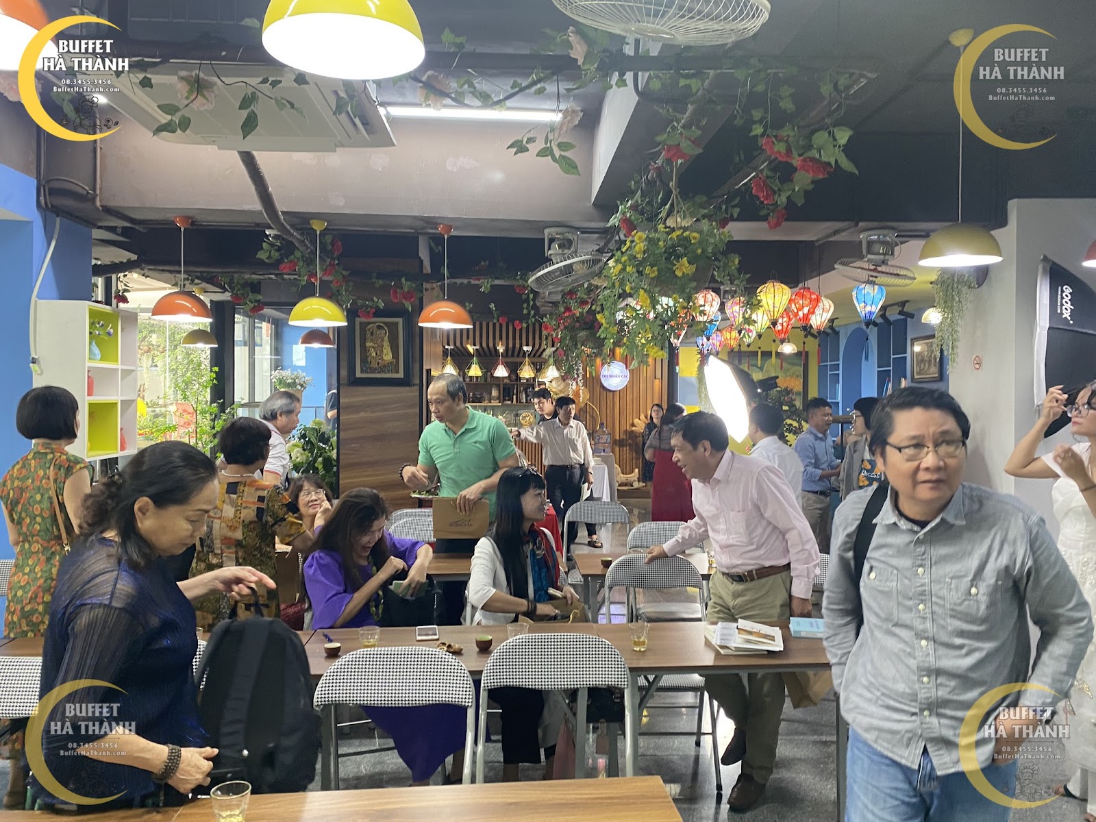 địa chỉ đặt tiệc buffet ở thanh xuân