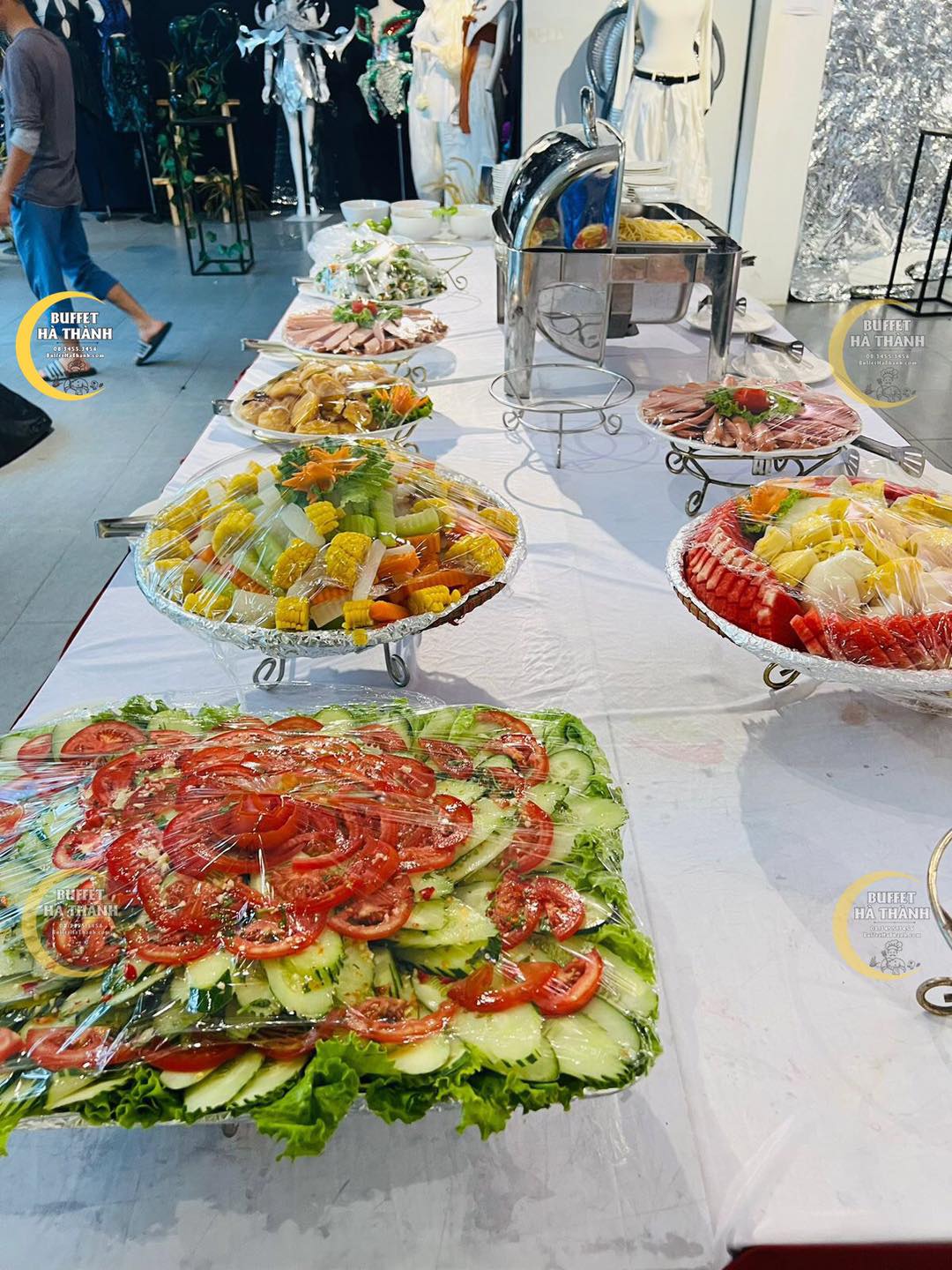 tiệc đứng ở Hoàng Mai