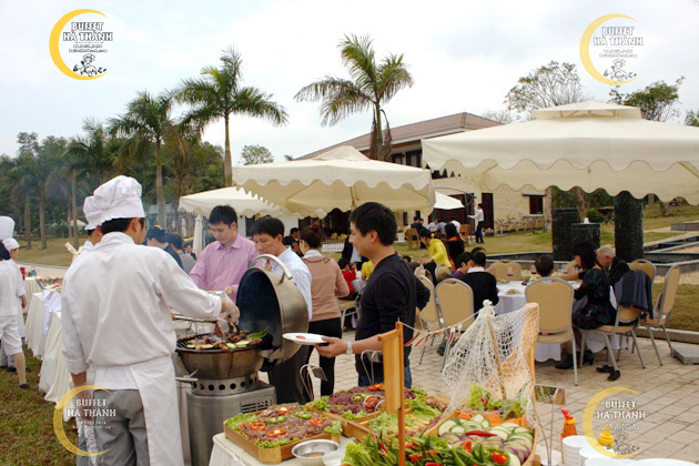 nấu tiệc buffet ở Long Biên
