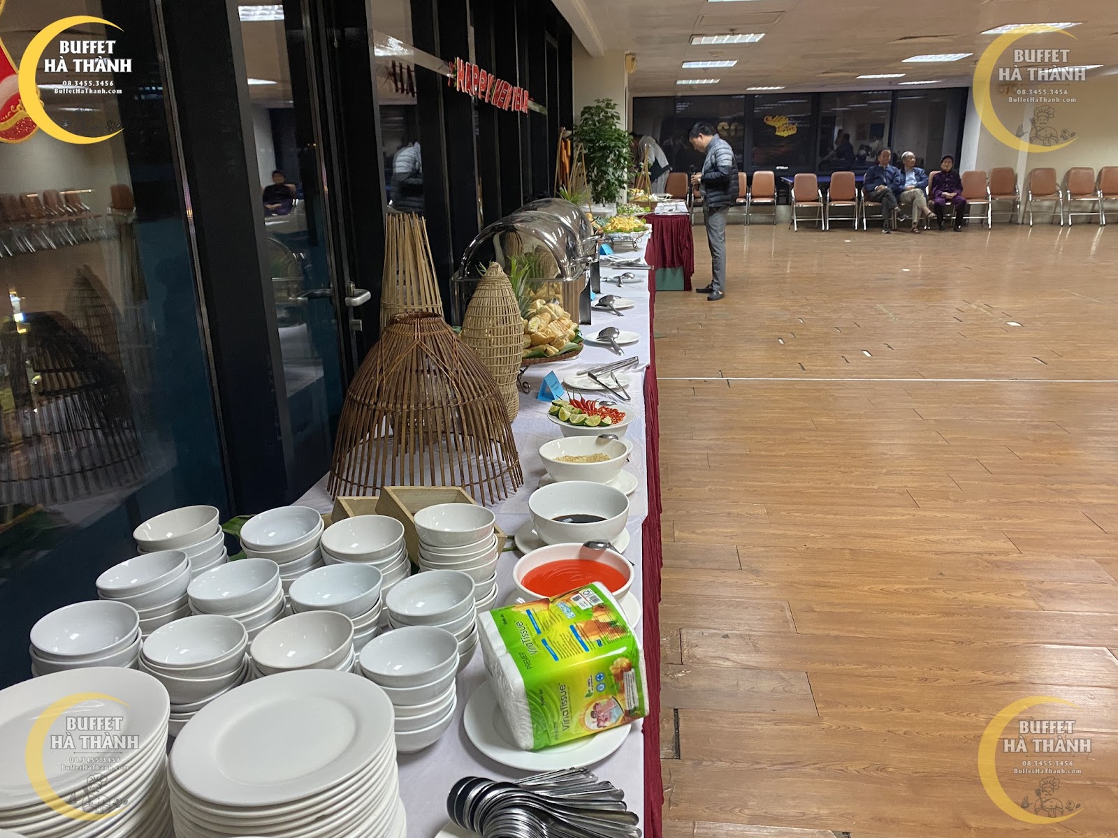 buffet lưu động ở Hai Bà Trưng