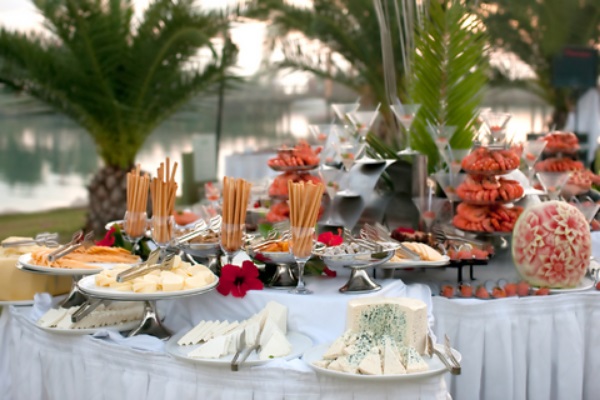 đặt tiệc buffet ở Long Biên