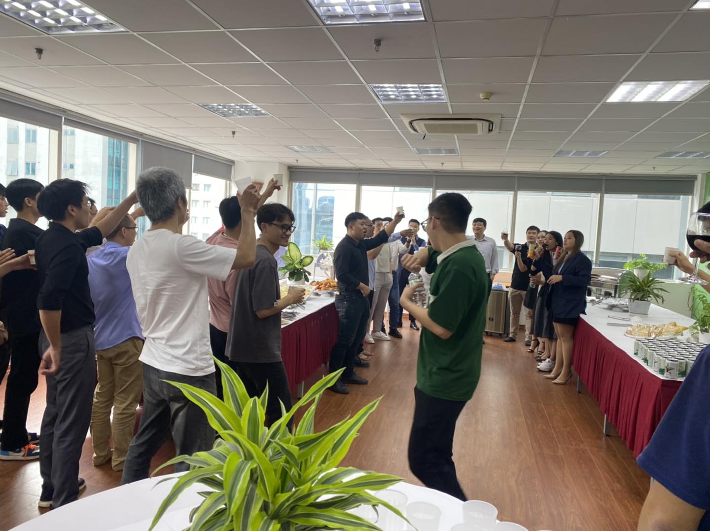buffet cho văn phòng ở Hoàn Kiếm