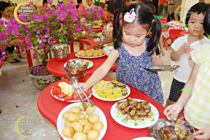 tổ chức buffet cho công ty ở Thạch Thất