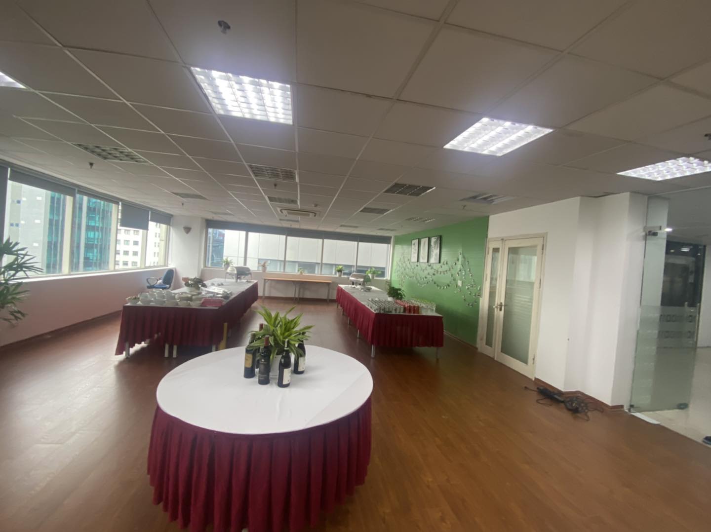 nấu tiệc buffet ở Hoàn Kiếm