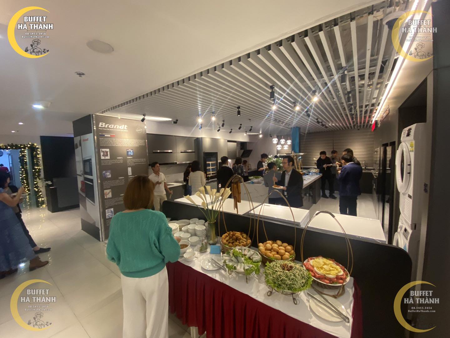 buffet tại nhà ở Hai Bà Trưng