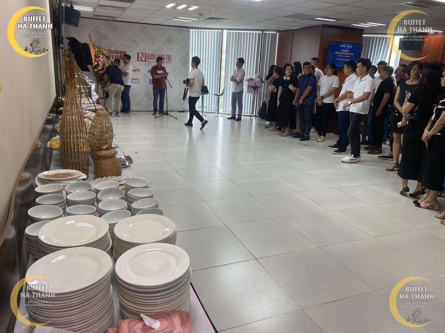buffet lưu động ở Hoài Đức