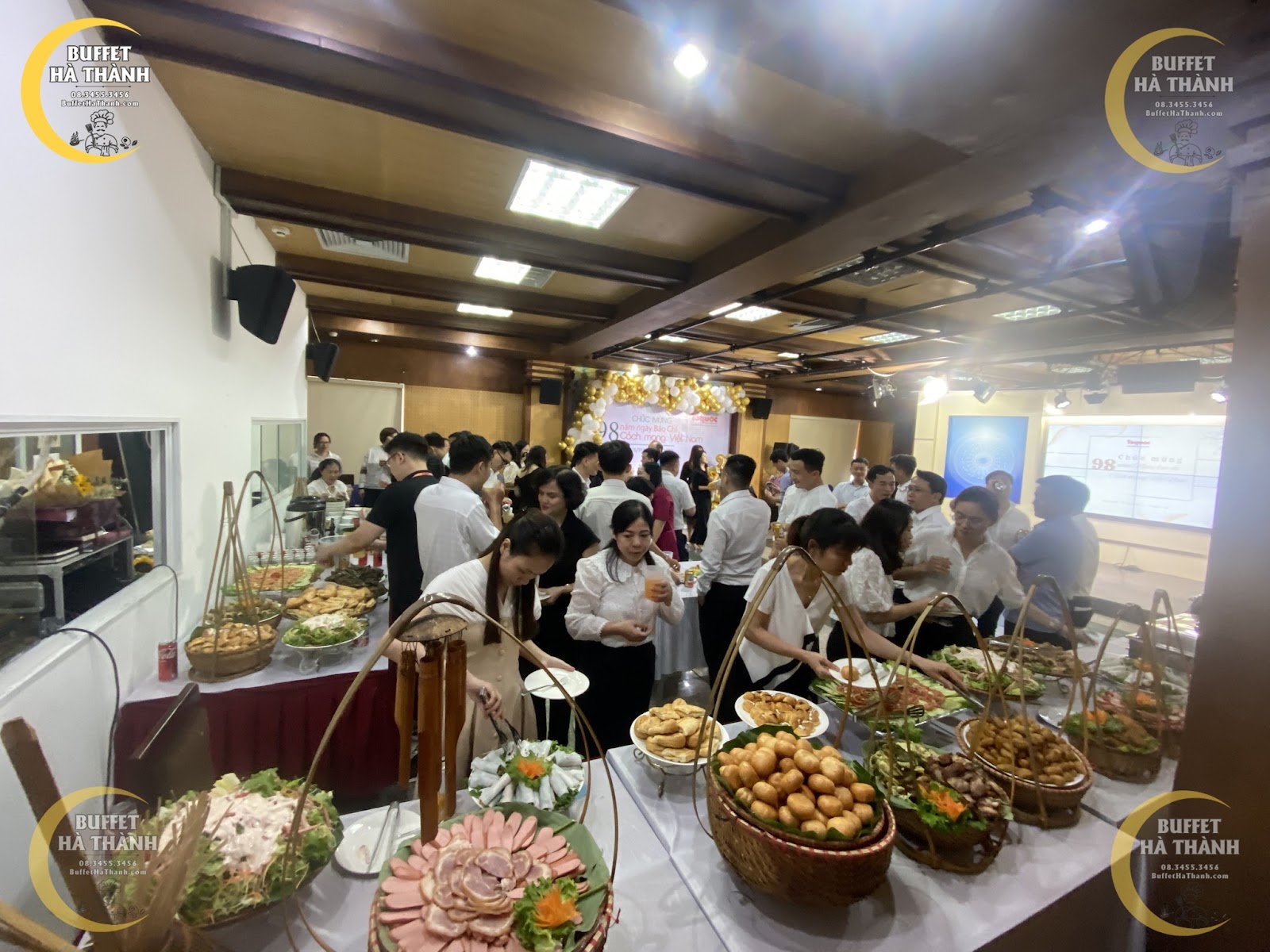 buffet cho học sinh ở Hoài Đức