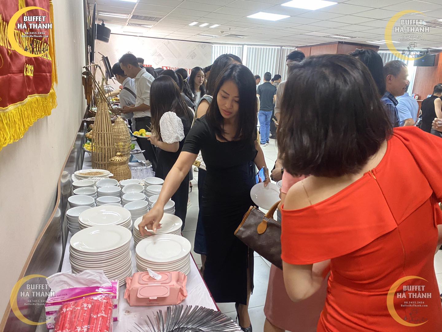 tổ chức buffet cho công ty ở Mê Linh